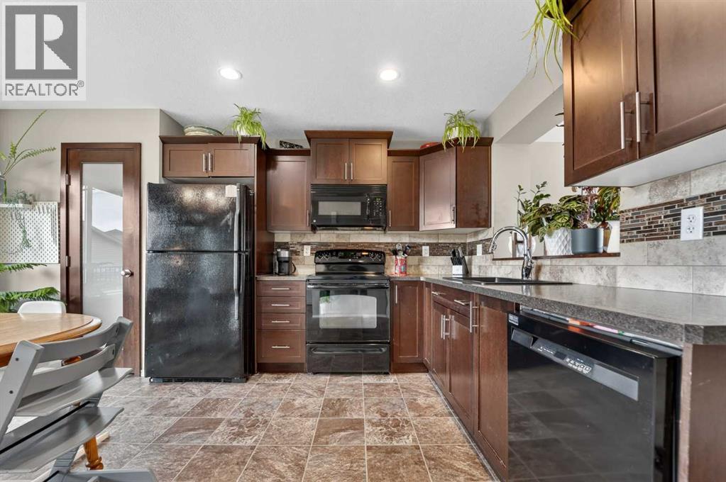 638 Marie Van Haarlem Crescent N, Lethbridge, Alberta  T1H 6Y9 - Photo 9 - A2304800