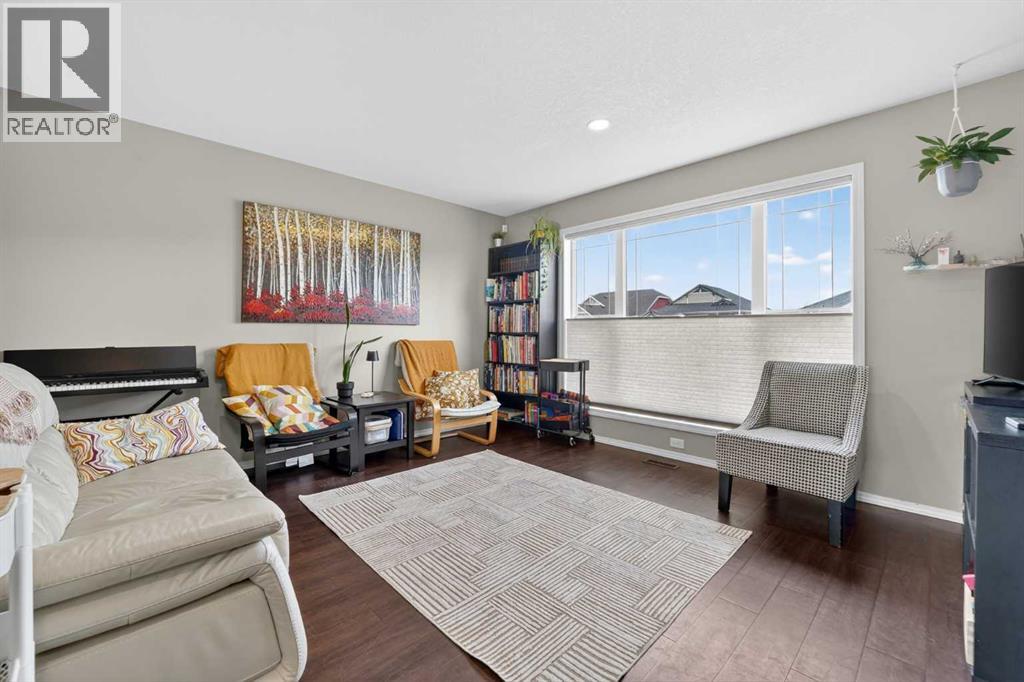 638 Marie Van Haarlem Crescent N, Lethbridge, Alberta  T1H 6Y9 - Photo 6 - A2304800