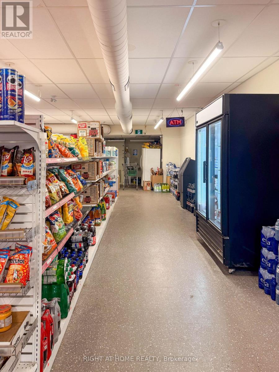 205 Melvin Avenue, Hamilton, Ontario  L8H 2J9 - Photo 6 - X13040016