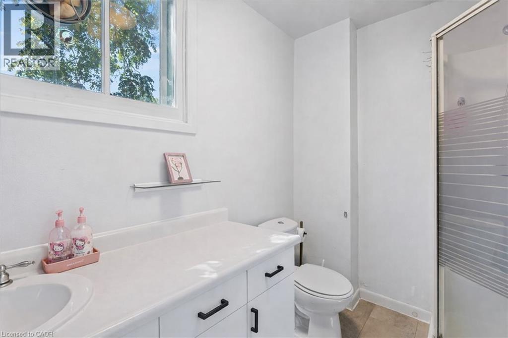 92 Francis Street, Cambridge, Ontario  N1S 2A1 - Photo 4 - 40816645