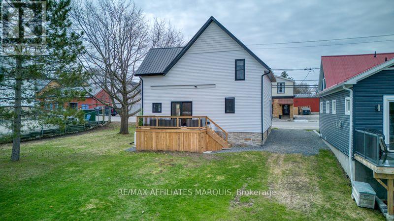 4 Bedford Street E, Westport, Ontario  K0G 1X0 - Photo 18 - X13043870