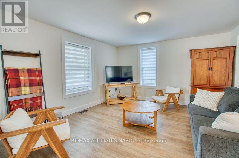 4 Bedford Street E, Westport, Ontario  K0G 1X0 - Photo 5 - X13043870