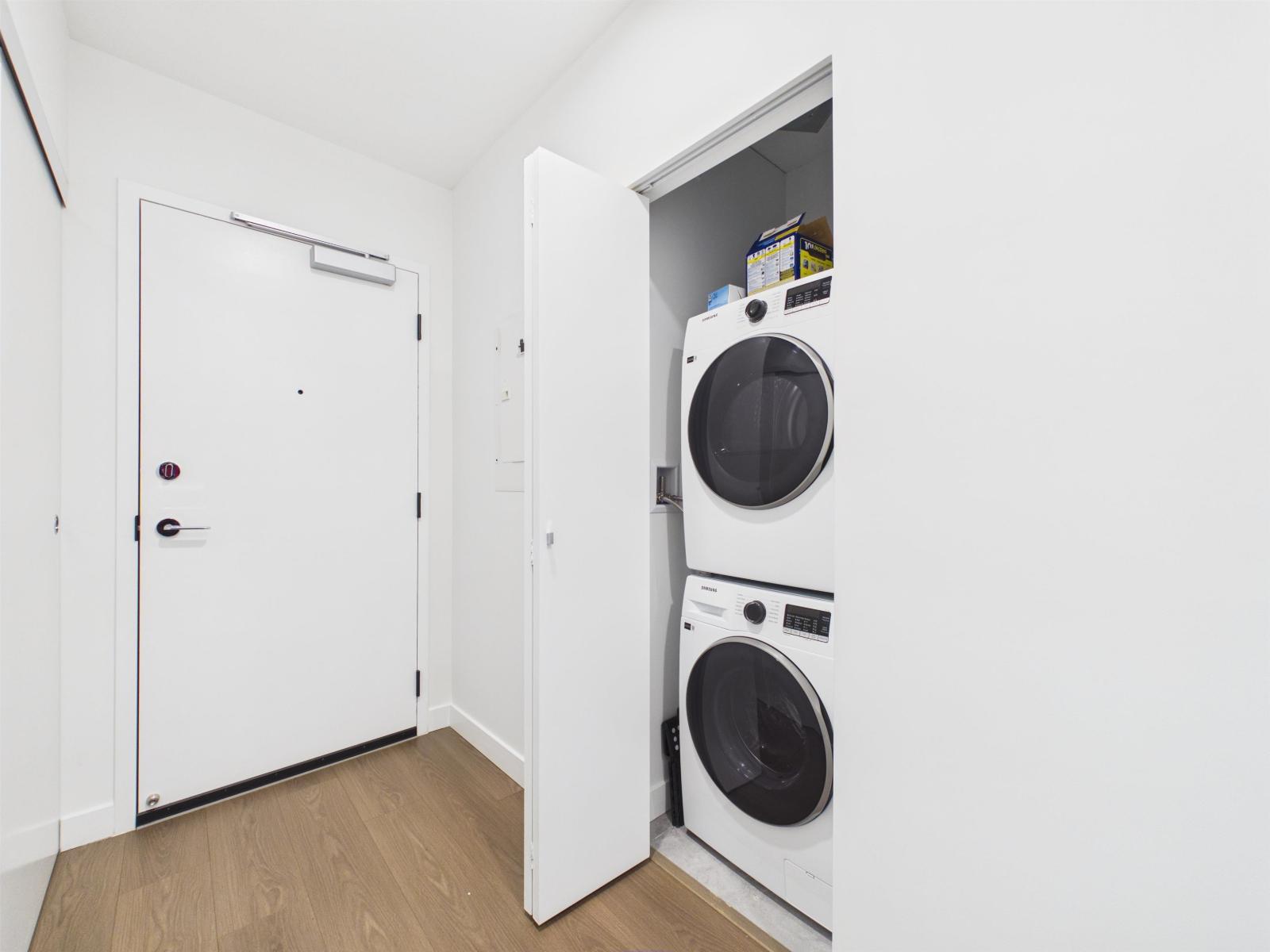 2304 13745 George Juncton, Surrey, British Columbia  V3T 0V8 - Photo 6 - R3113842