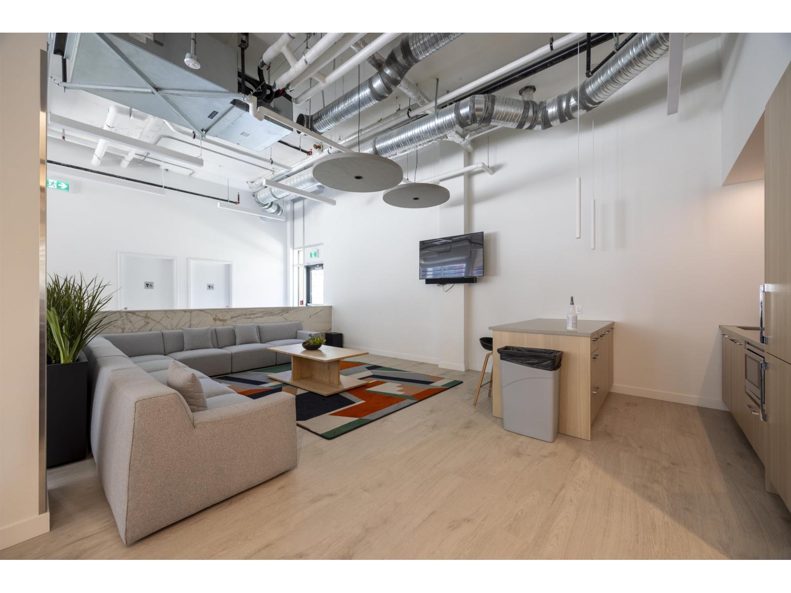 2304 13745 George Juncton, Surrey, British Columbia  V3T 0V8 - Photo 23 - R3113842