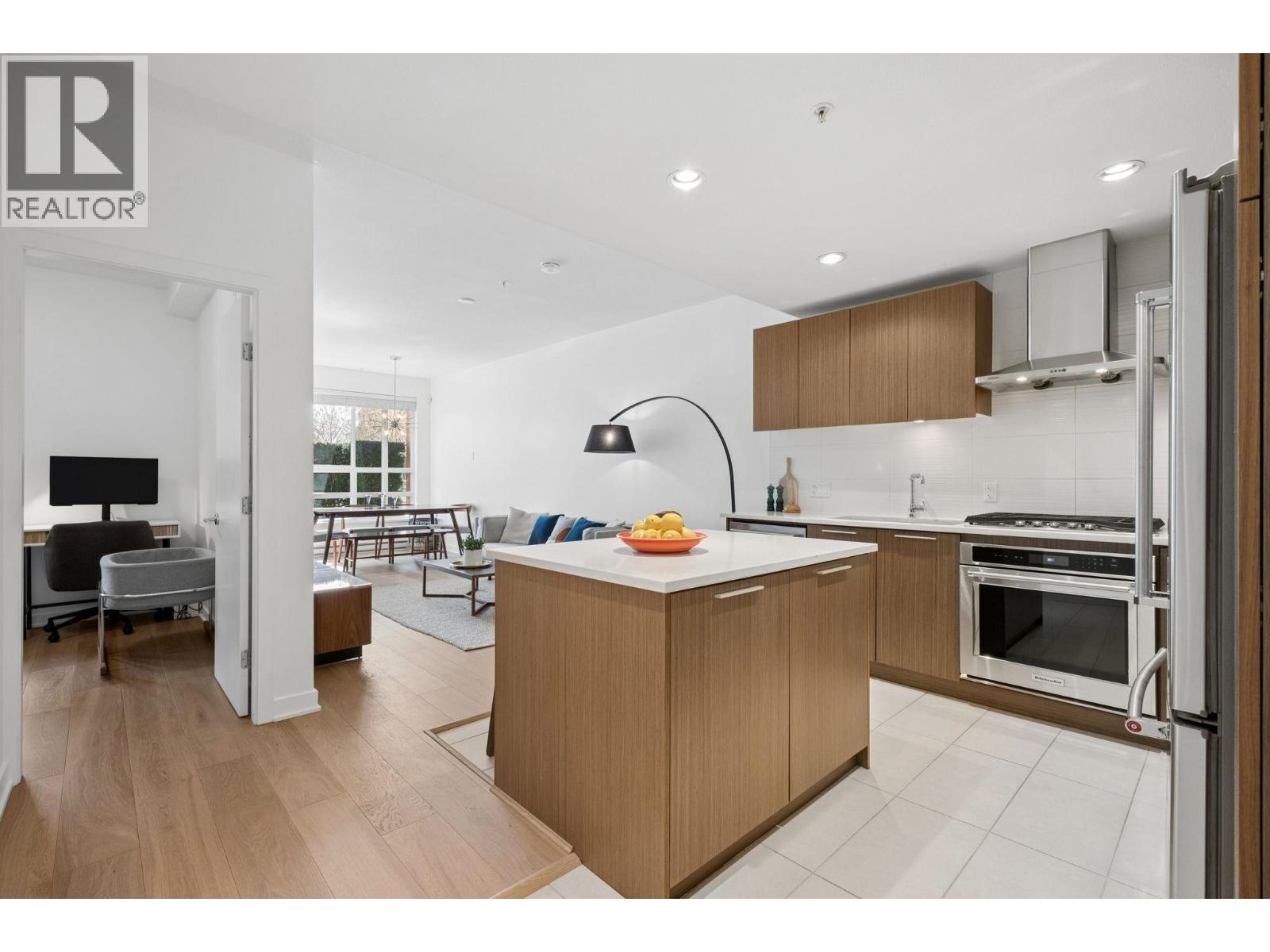 110 3462 Ross Drive, Vancouver, British Columbia  V6S 0H6 - Photo 15 - R3115661