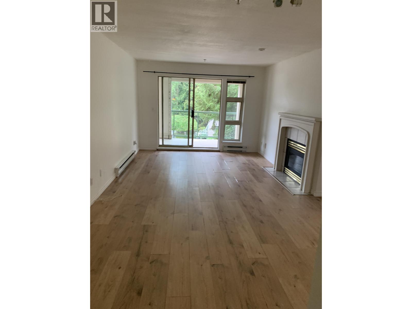 316 301 Maude Road, Port Moody, British Columbia  V3H 5B1 - Photo 3 - R3113065