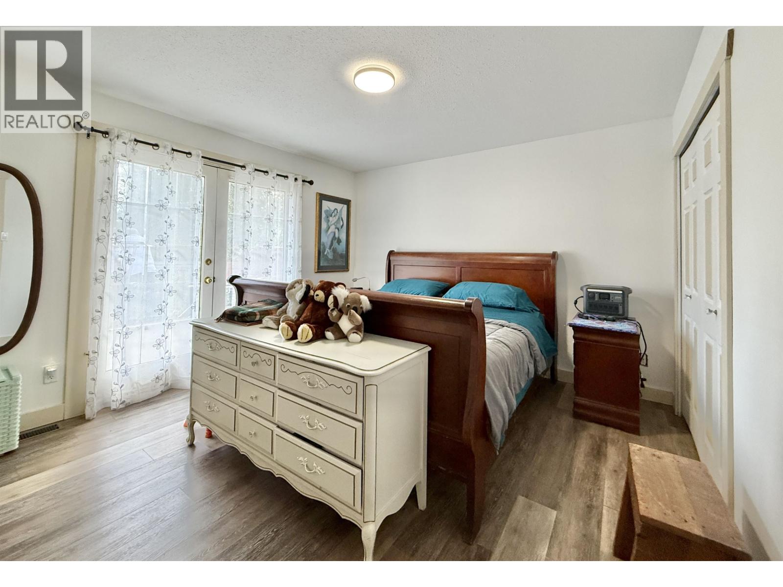 1271 Fitchett Road, Gibsons, British Columbia  V0N 1V4 - Photo 5 - R3115298