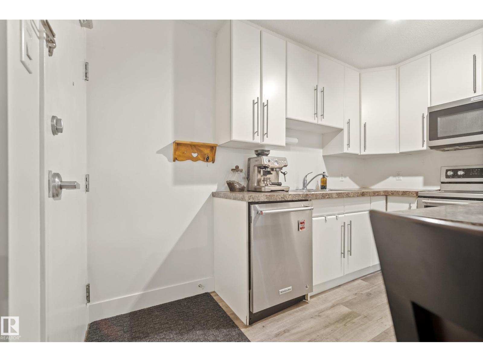 #103 9715 110 St Nw, Edmonton, Alberta  T5K 2M1 - Photo 13 - E4484198