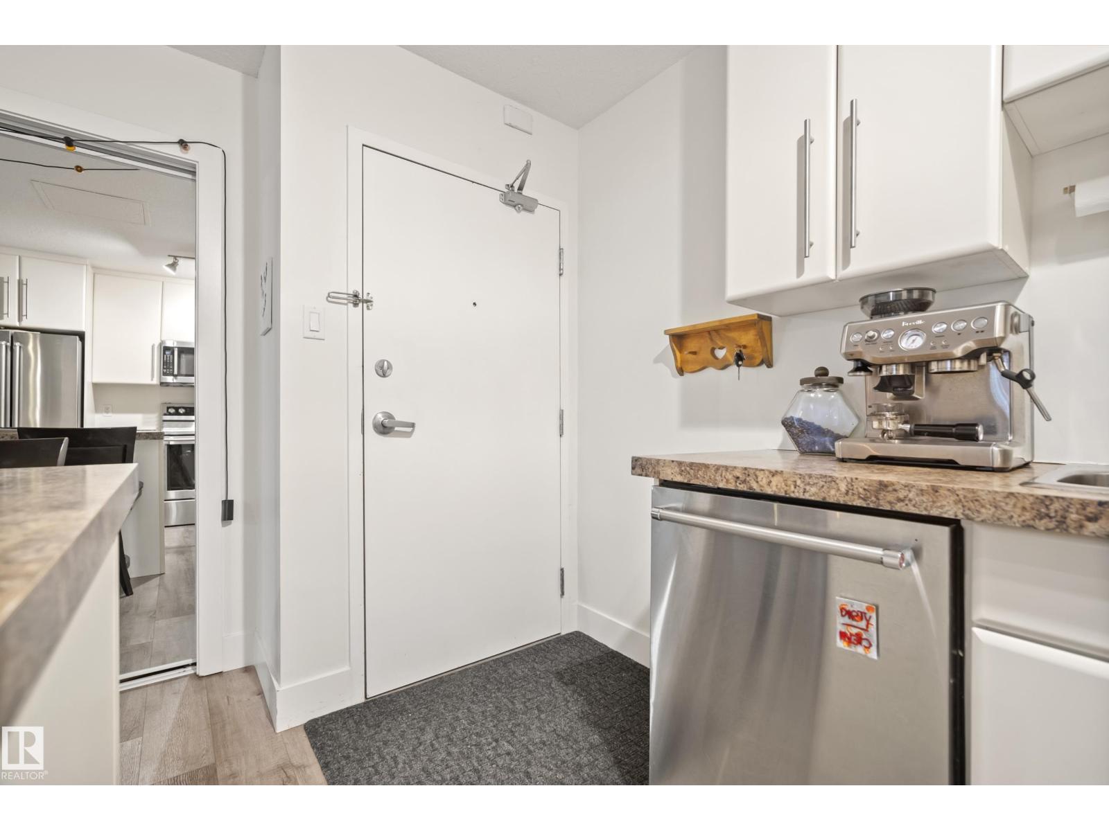 #103 9715 110 St Nw, Edmonton, Alberta  T5K 2M1 - Photo 9 - E4484198