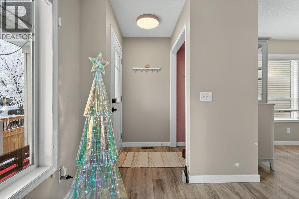 1012 Windsong Drive Sw, Airdrie, Alberta  T4B 0P2 - Photo 7 - A2293220