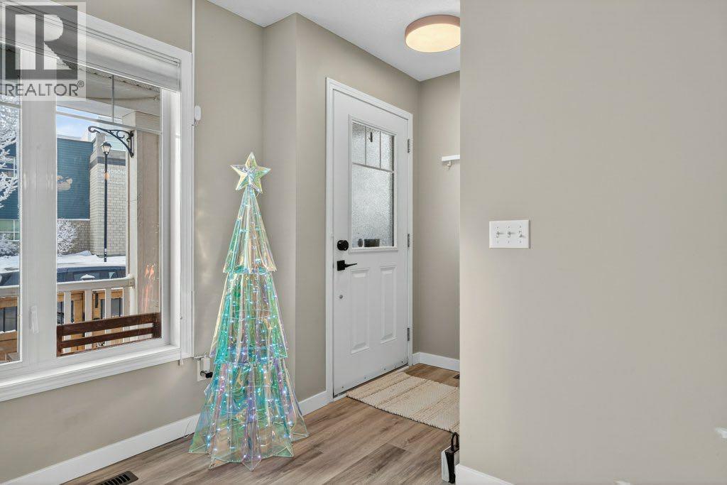 1012 Windsong Drive Sw, Airdrie, Alberta  T4B 0P2 - Photo 6 - A2293220