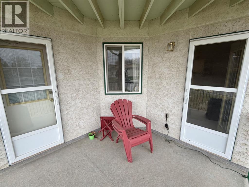 221, 620 Columbia Boulevard W, Lethbridge, Alberta  T1K 7A8 - Photo 3 - A2304914