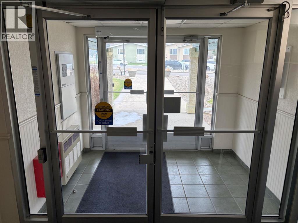 221, 620 Columbia Boulevard W, Lethbridge, Alberta  T1K 7A8 - Photo 5 - A2304914