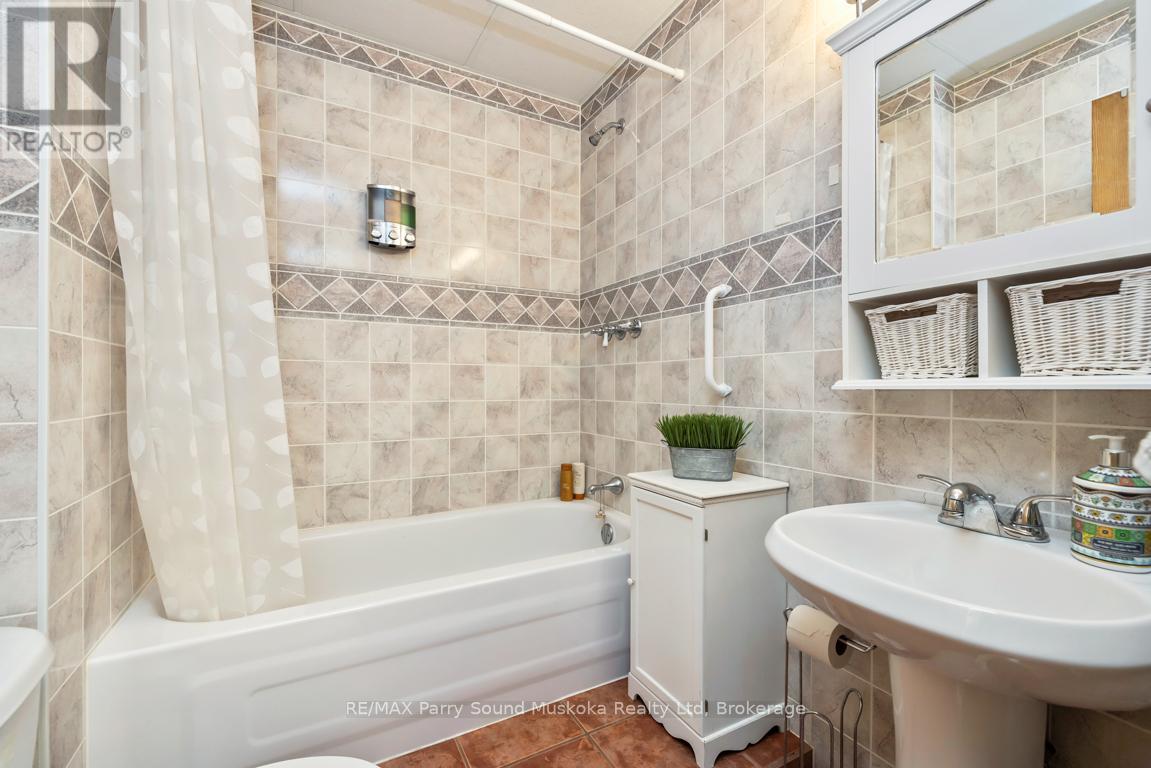 5 Meharg Drive, Mckellar, Ontario  P2A 0B5 - Photo 38 - X13031904