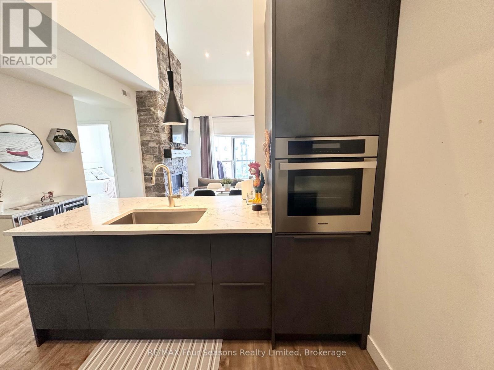 303 - 10 Beausoleil Lane, Blue Mountains, Ontario  L9Y 2X5 - Photo 5 - X13041542