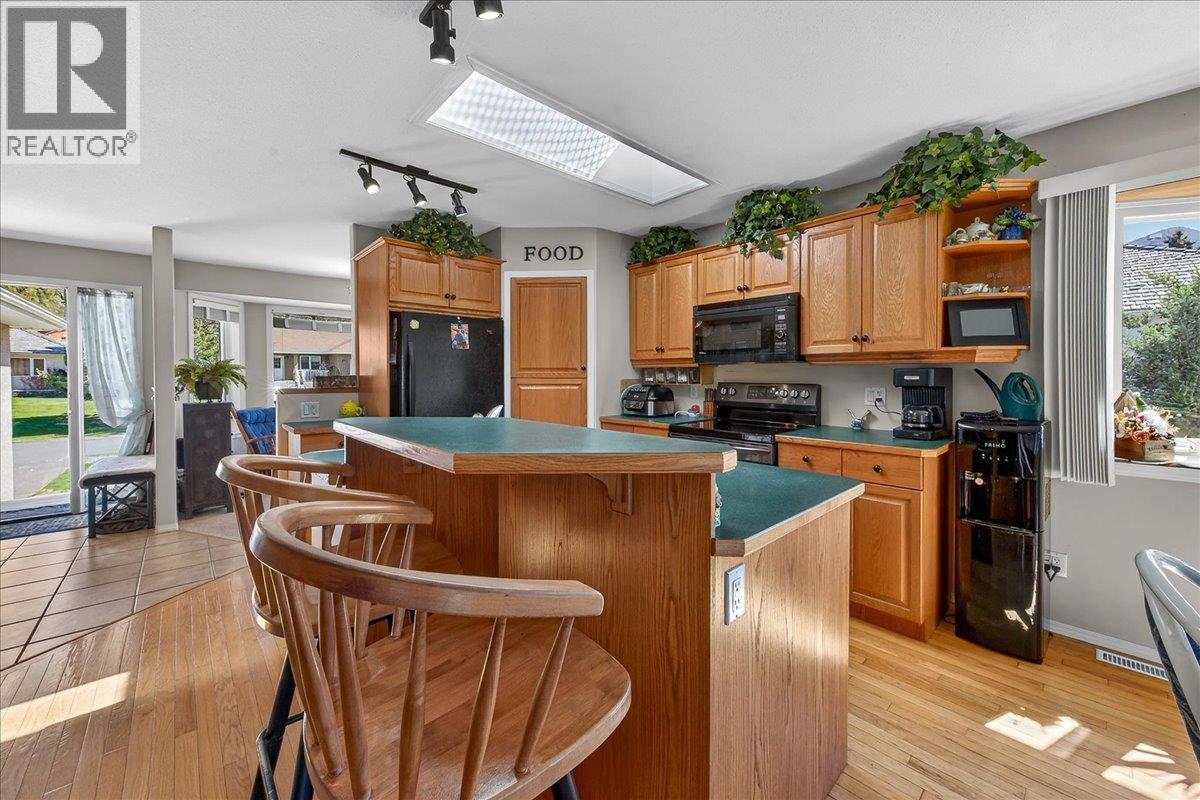 4882 Glen Eagle Drive, Fairmont Hot Springs, British Columbia  V0B 1L1 - Photo 15 - 10384758