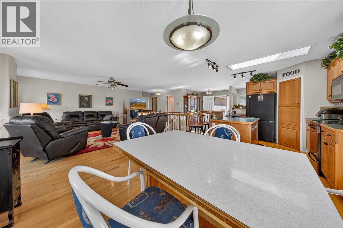 4882 Glen Eagle Drive, Fairmont Hot Springs, British Columbia  V0B 1L1 - Photo 19 - 10384758