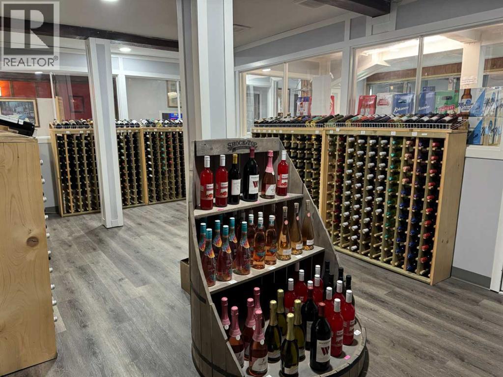 121 2 Street, Cremona, Alberta  T0M 0R0 - Photo 2 - A2241689