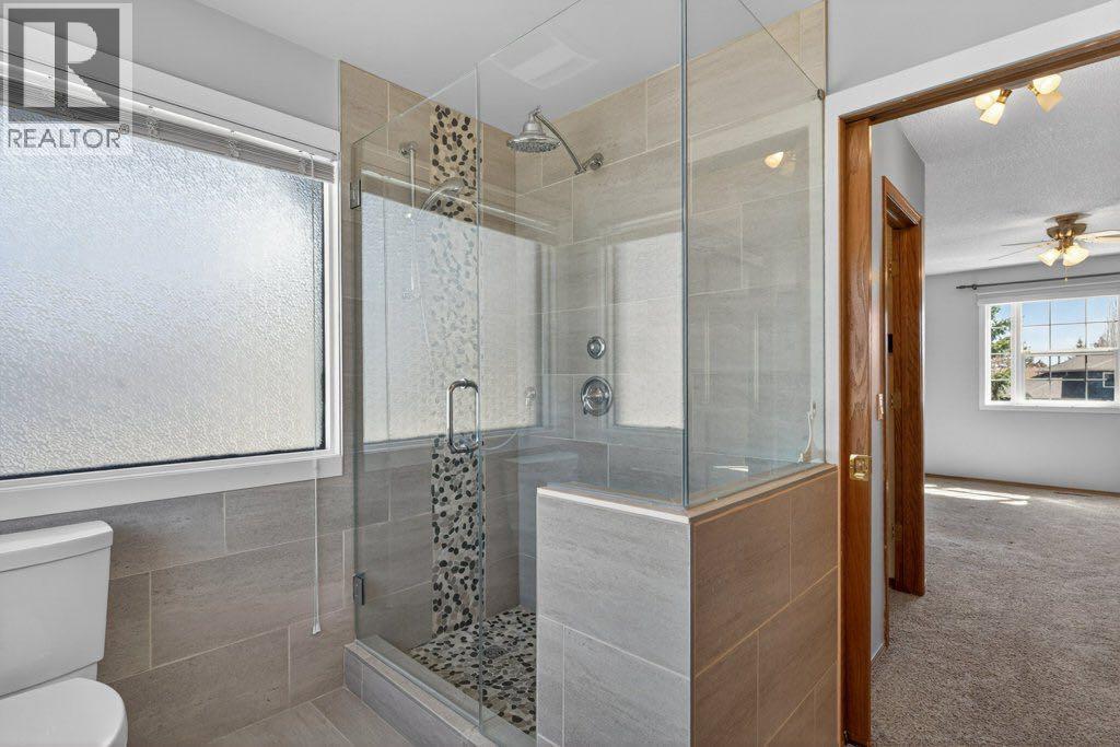 29 Shannon Manor Sw, Calgary, Alberta  T2Y 2Y5 - Photo 16 - A2303275