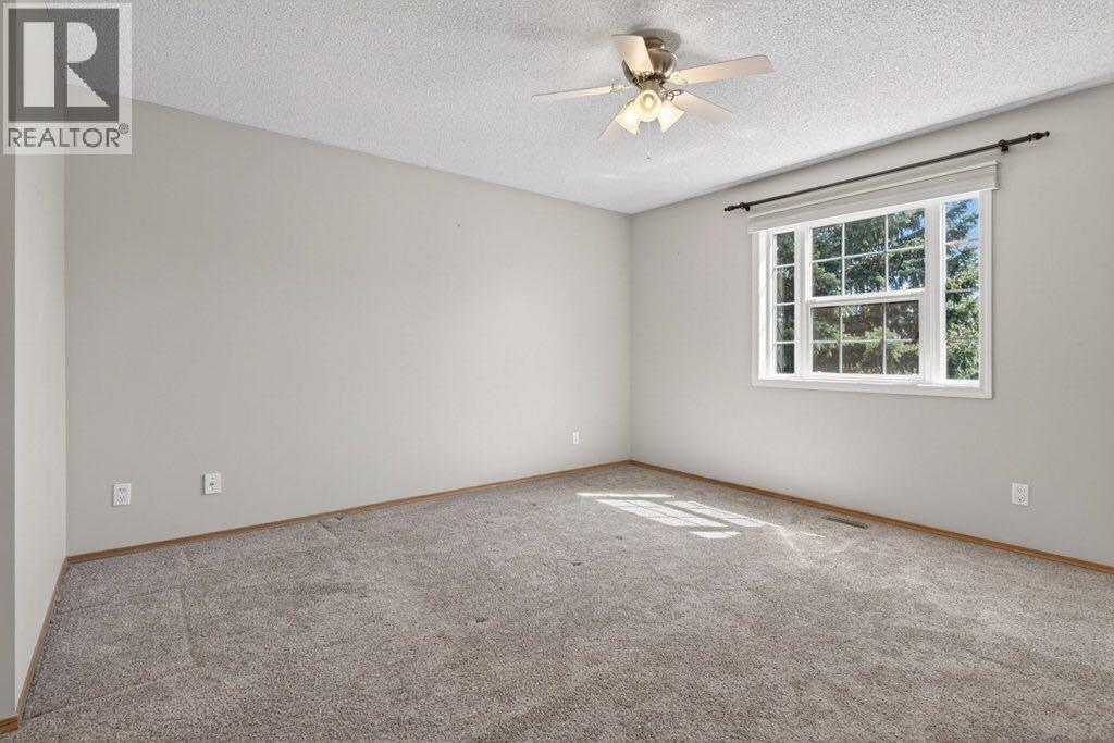 29 Shannon Manor Sw, Calgary, Alberta  T2Y 2Y5 - Photo 12 - A2303275