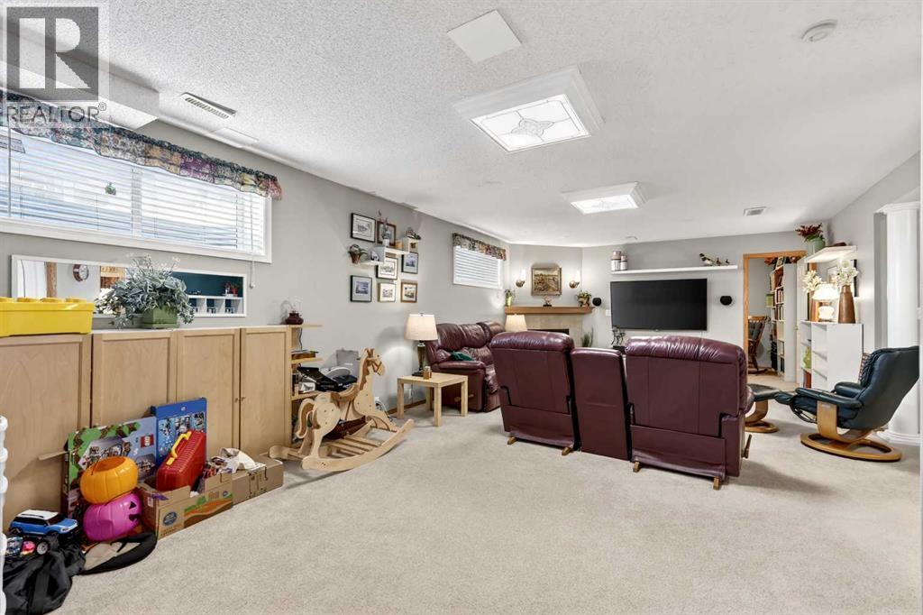 81 Chaparral Villas Se, Calgary, Alberta  T2X 3N6 - Photo 27 - A2303298