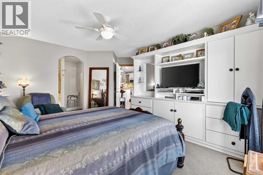 81 Chaparral Villas Se, Calgary, Alberta  T2X 3N6 - Photo 17 - A2303298