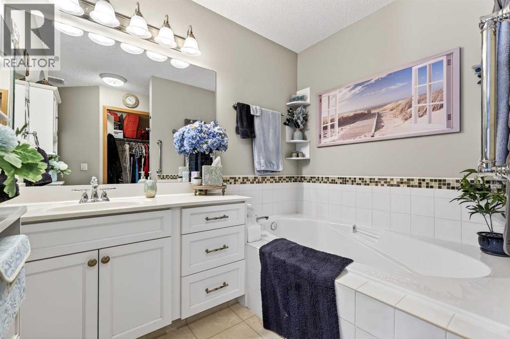 81 Chaparral Villas Se, Calgary, Alberta  T2X 3N6 - Photo 19 - A2303298