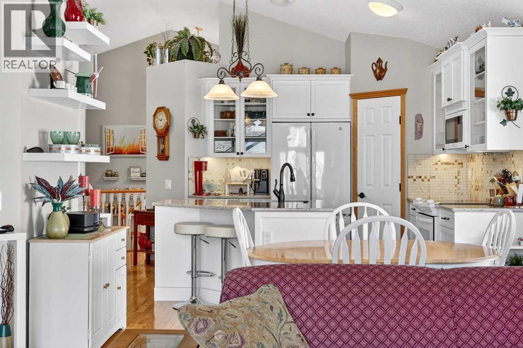 81 Chaparral Villas Se, Calgary, Alberta  T2X 3N6 - Photo 9 - A2303298