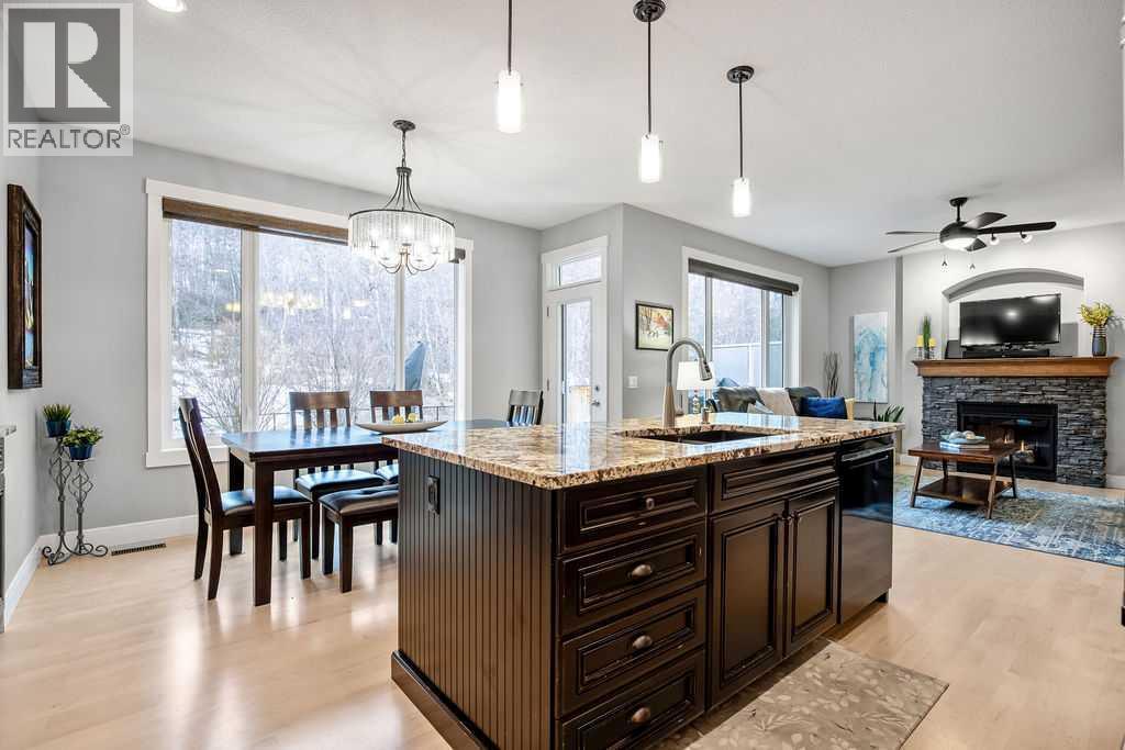 180 Sheep River Cove, Okotoks, Alberta  T1S 2L5 - Photo 8 - A2304298