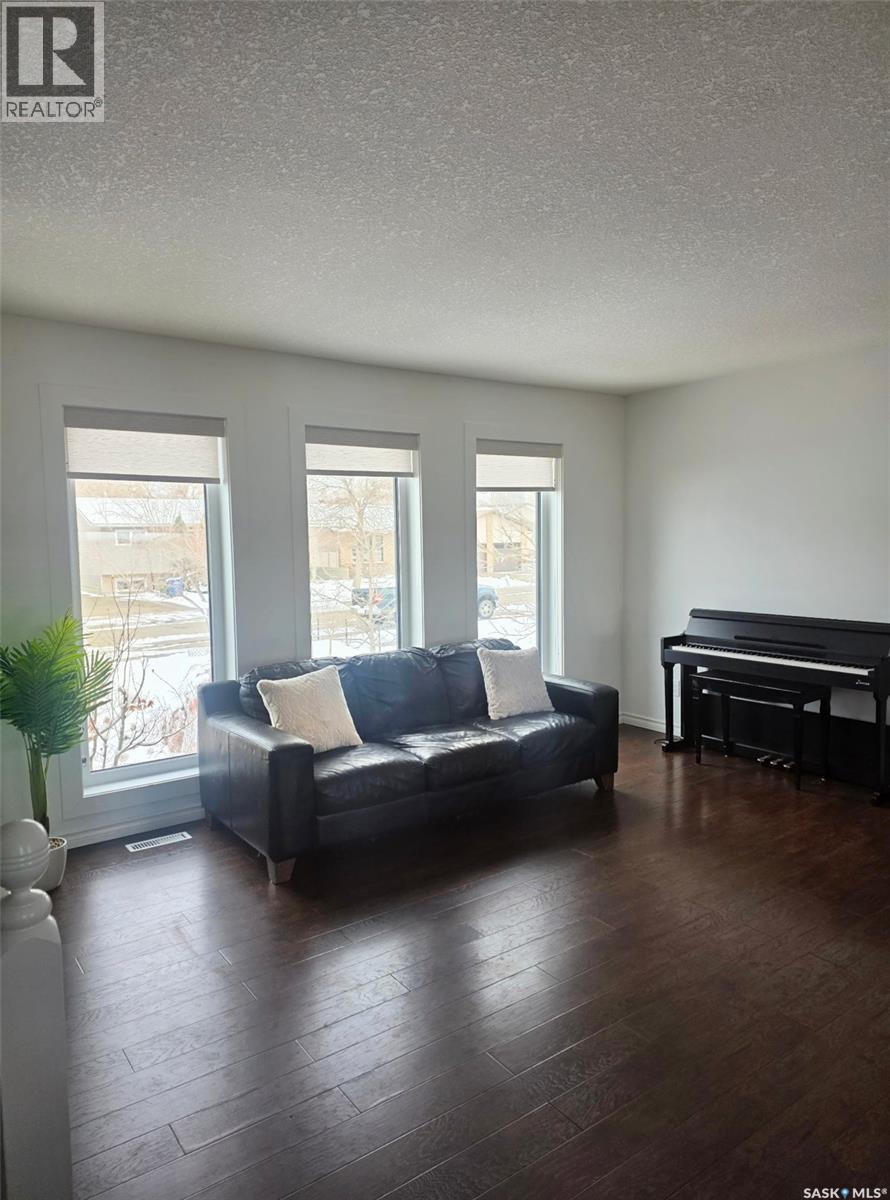 1149 Prince Charles Place, Moose Jaw, Saskatchewan  S6H 7V2 - Photo 16 - SK030025