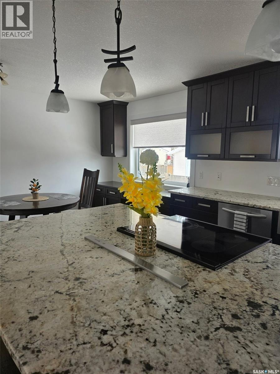 1149 Prince Charles Place, Moose Jaw, Saskatchewan  S6H 7V2 - Photo 5 - SK030025