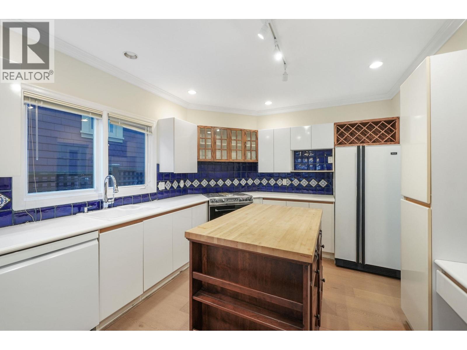 3174 W 3rd Avenue, Vancouver, British Columbia  V6K 1N3 - Photo 10 - R3115031