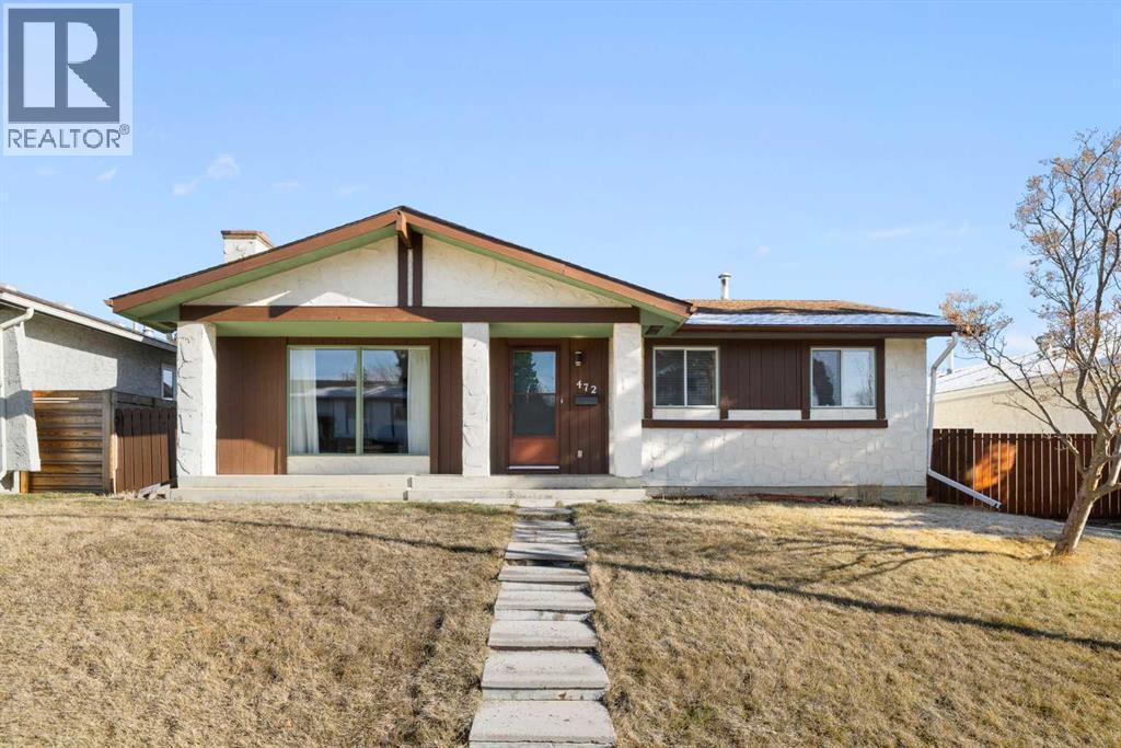 472 Cedarpark Drive Sw, Calgary, Alberta  T2W 2J7 - Photo 2 - A2299627