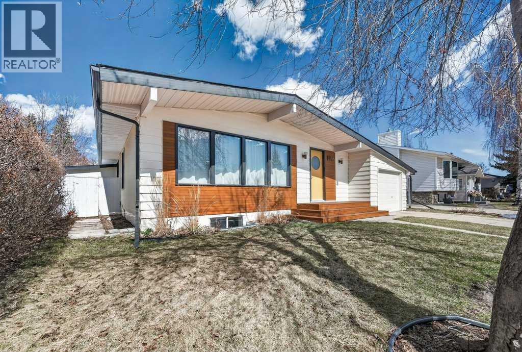 1708 111 Avenue SW, Calgary, Alberta  T2W 1R5 - Photo 4 - A2303253