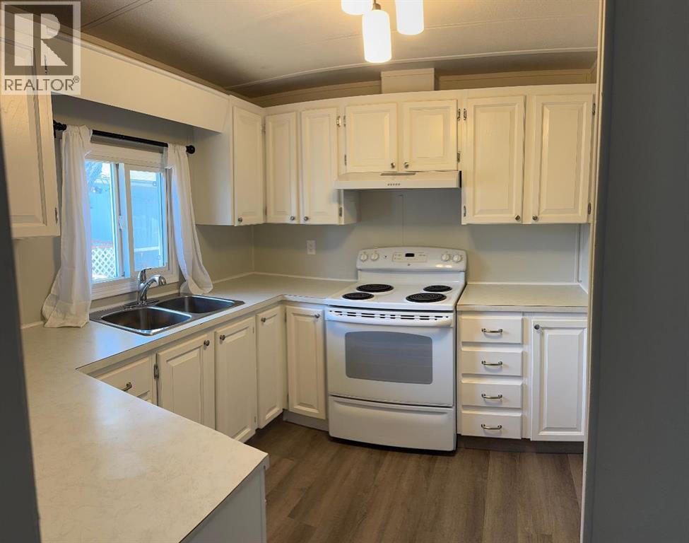 206 Polar Avenue, High River, Alberta  T1V 1J4 - Photo 5 - A2301197