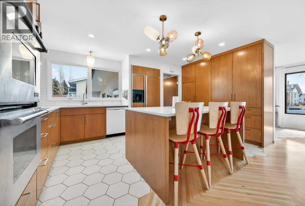 1708 111 Avenue SW, Calgary, Alberta  T2W 1R5 - Photo 12 - A2303253