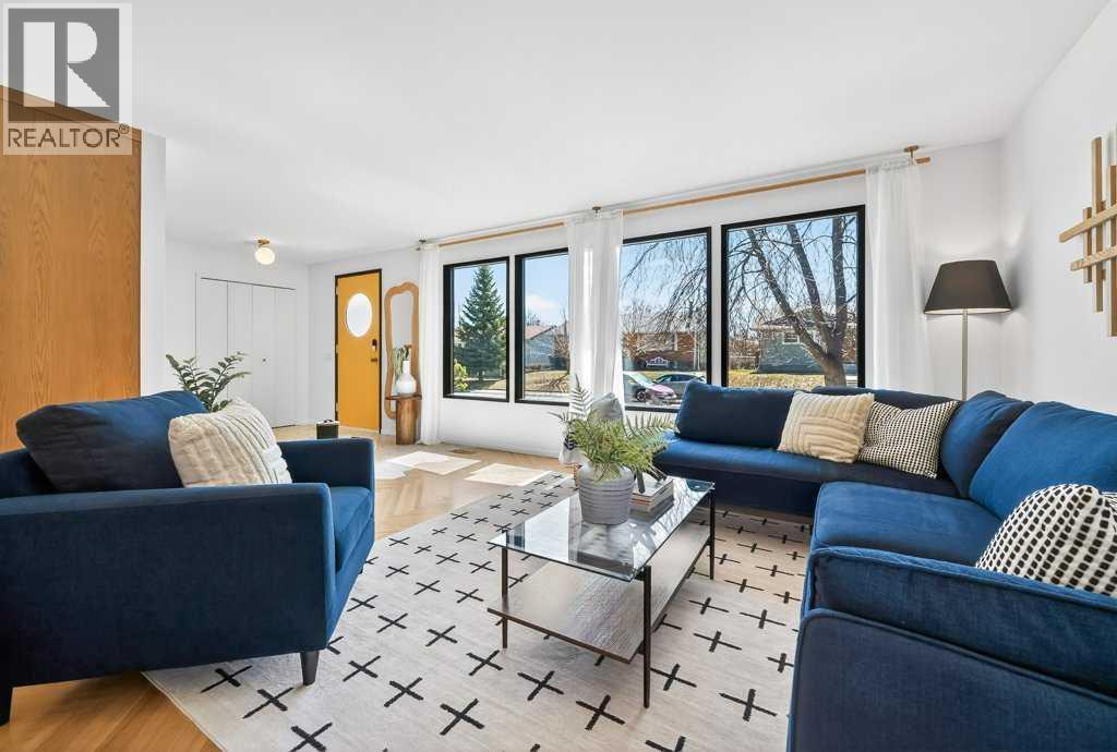 1708 111 Avenue SW, Calgary, Alberta  T2W 1R5 - Photo 10 - A2303253