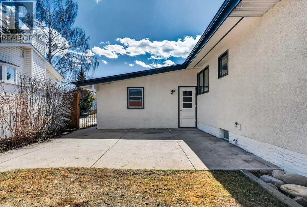 1708 111 Avenue SW, Calgary, Alberta  T2W 1R5 - Photo 39 - A2303253