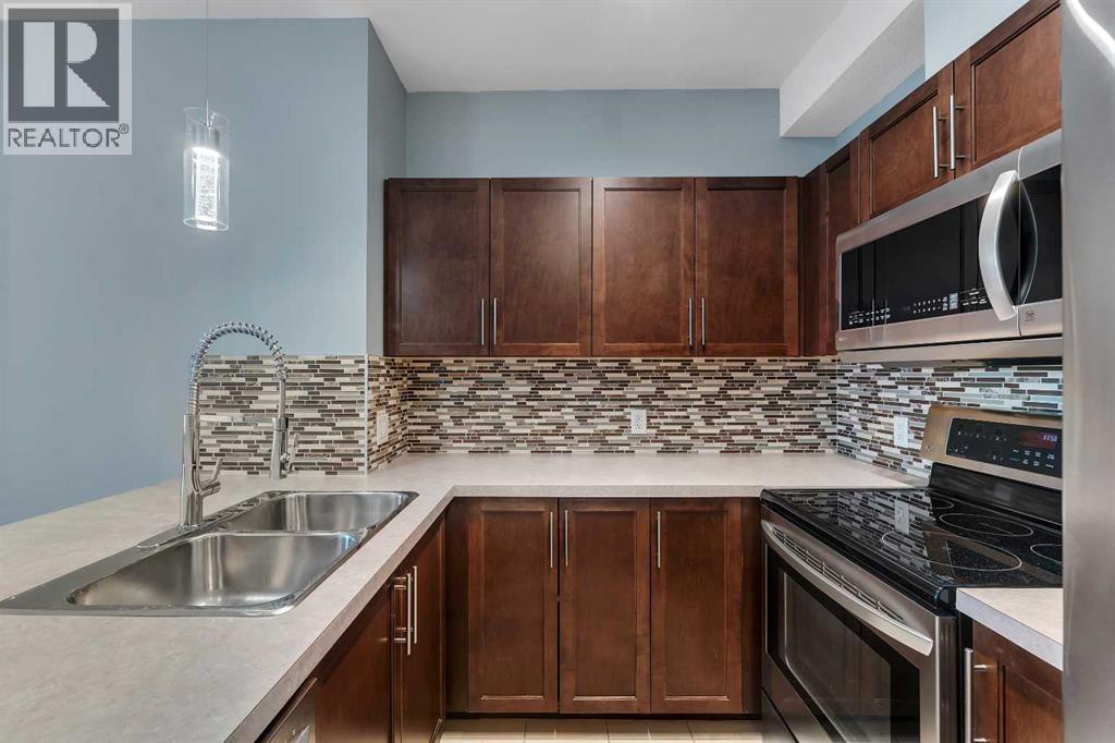 2220, 604 East Lake Boulevard, Airdrie, Alberta  T4A 0G6 - Photo 3 - A2304127