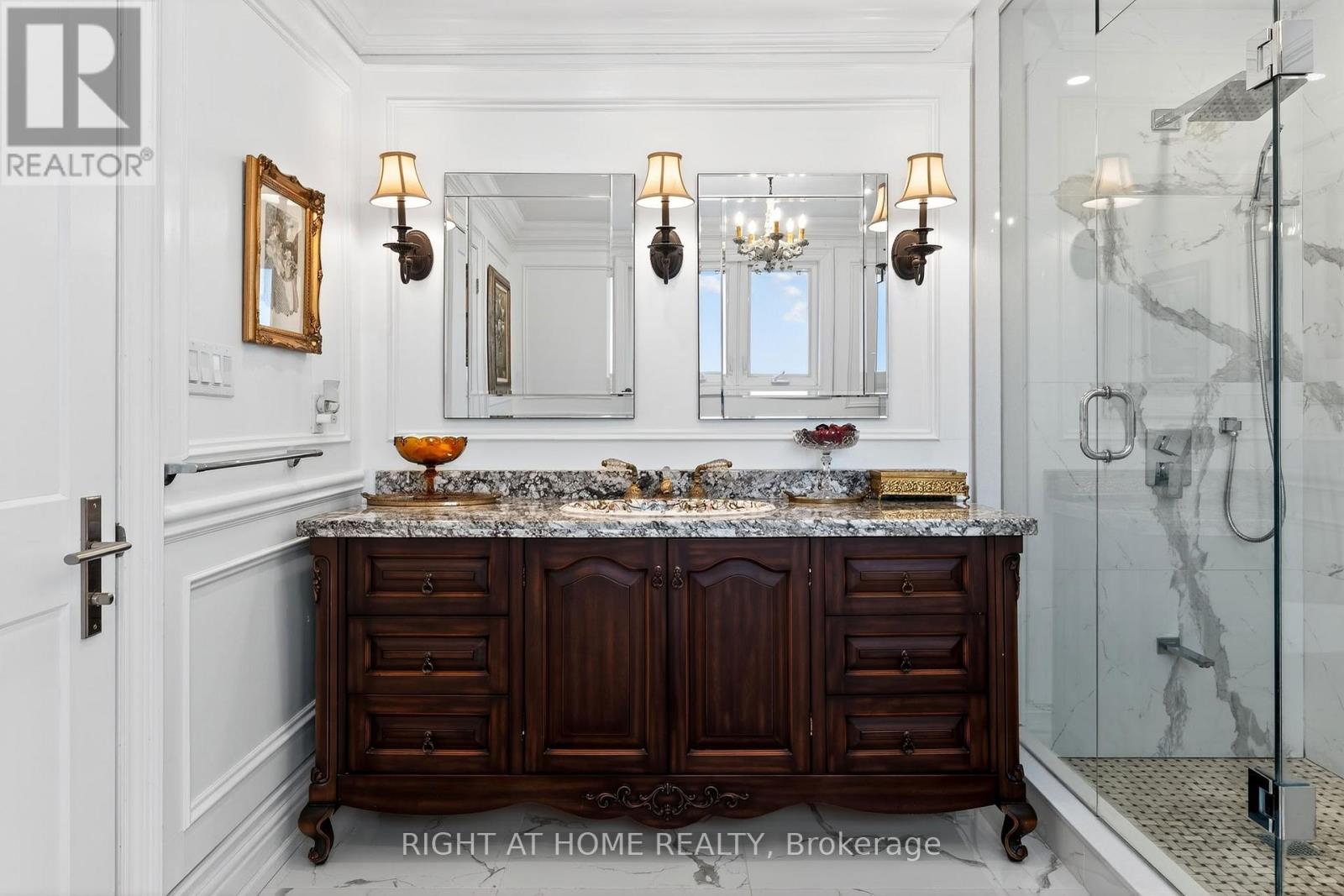 397 Maple Leaf Drive, Toronto, Ontario  M6L 1P4 - Photo 15 - W13040428