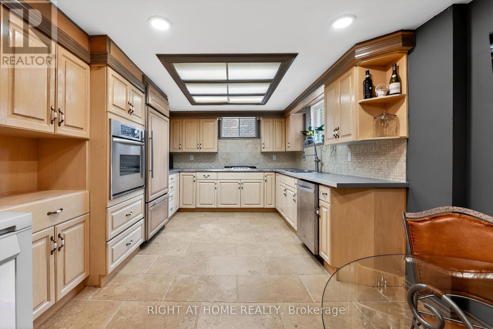 397 Maple Leaf Drive, Toronto, Ontario  M6L 1P4 - Photo 26 - W13040428