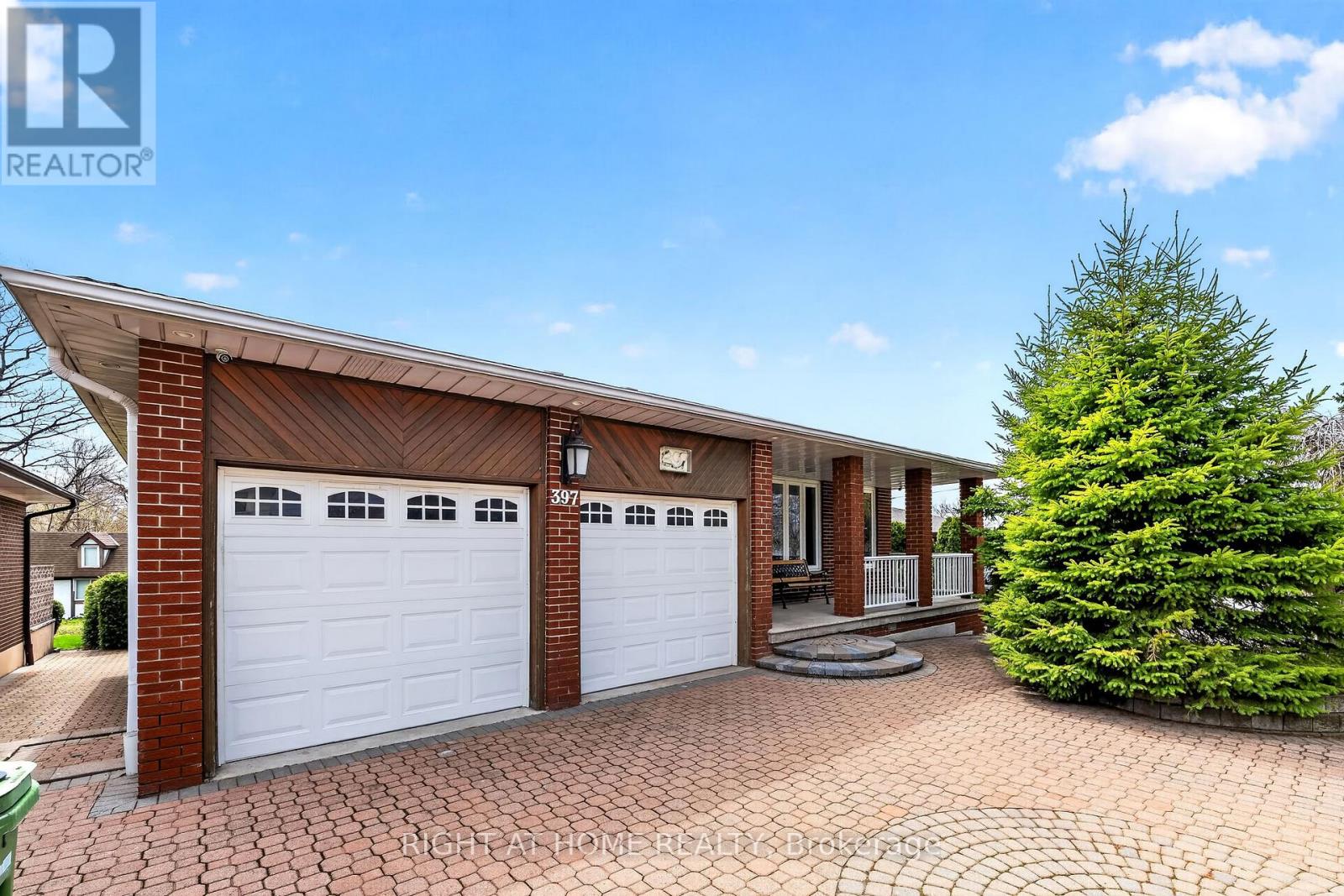 397 Maple Leaf Drive, Toronto, Ontario  M6L 1P4 - Photo 34 - W13040428