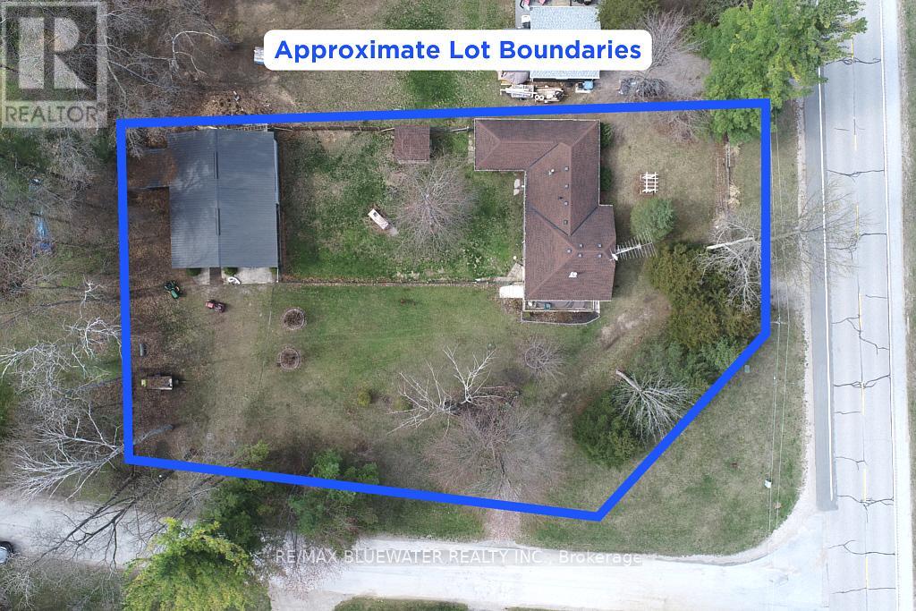 9663 Army Camp Road, Lambton Shores, Ontario  N0N 1J0 - Photo 4 - X12880316