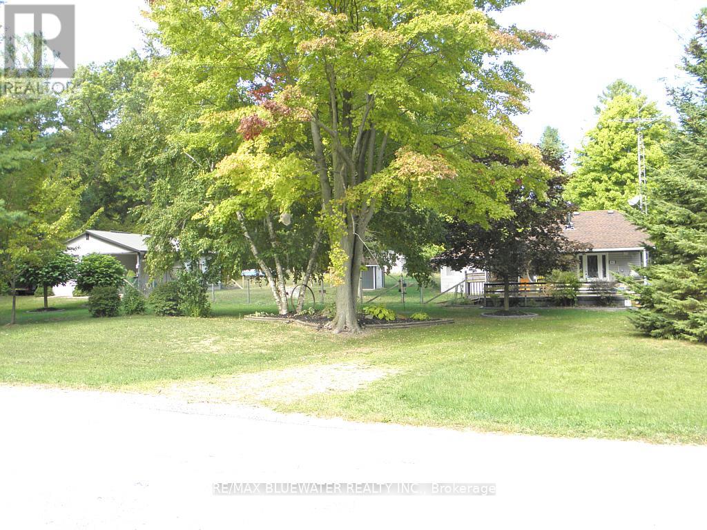 9663 Army Camp Road, Lambton Shores, Ontario  N0N 1J0 - Photo 5 - X12880316