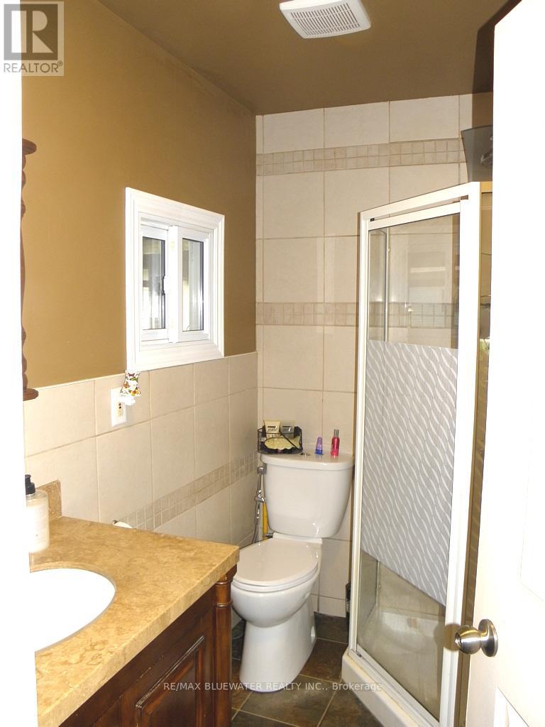 9663 Army Camp Road, Lambton Shores, Ontario  N0N 1J0 - Photo 32 - X12880316