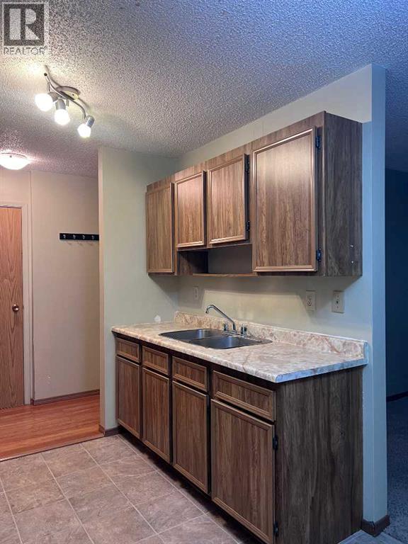 104, 49 Bennett Street, Red Deer, Alberta  T4R 1V4 - Photo 7 - A2293913