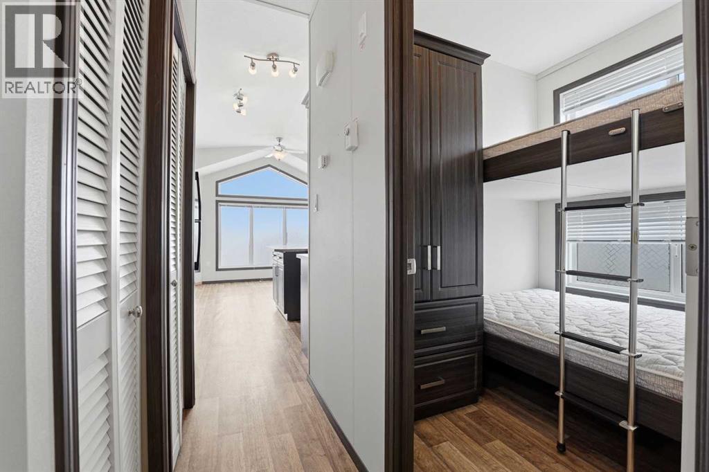 6120, 25054 South Pine Lake Road, Rural Red Deer County, Alberta  T0M 1R0 - Photo 8 - A2301611