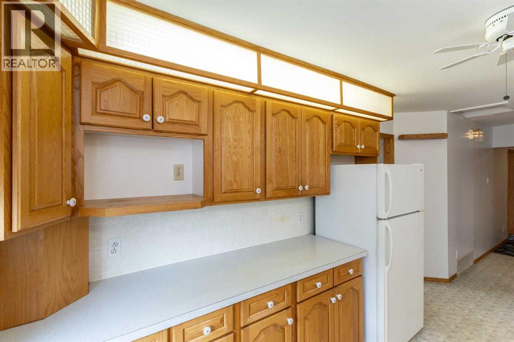 4108 49a Avenue, Innisfail, Alberta  T4G 1J9 - Photo 11 - A2301778