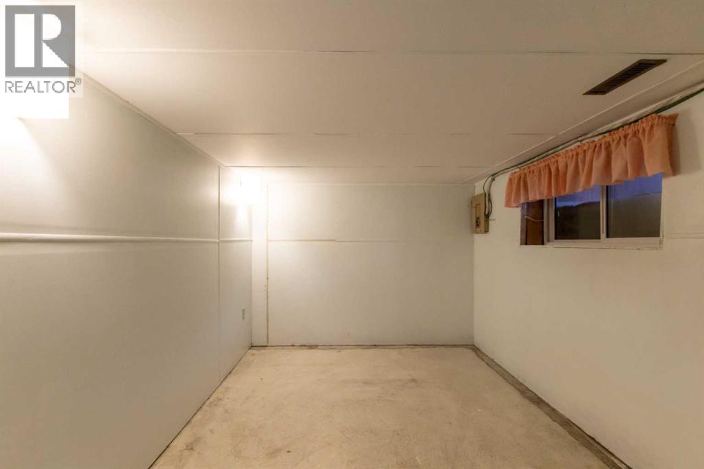 4108 49a Avenue, Innisfail, Alberta  T4G 1J9 - Photo 46 - A2301778