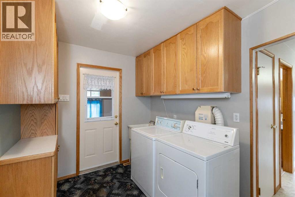 4108 49a Avenue, Innisfail, Alberta  T4G 1J9 - Photo 14 - A2301778